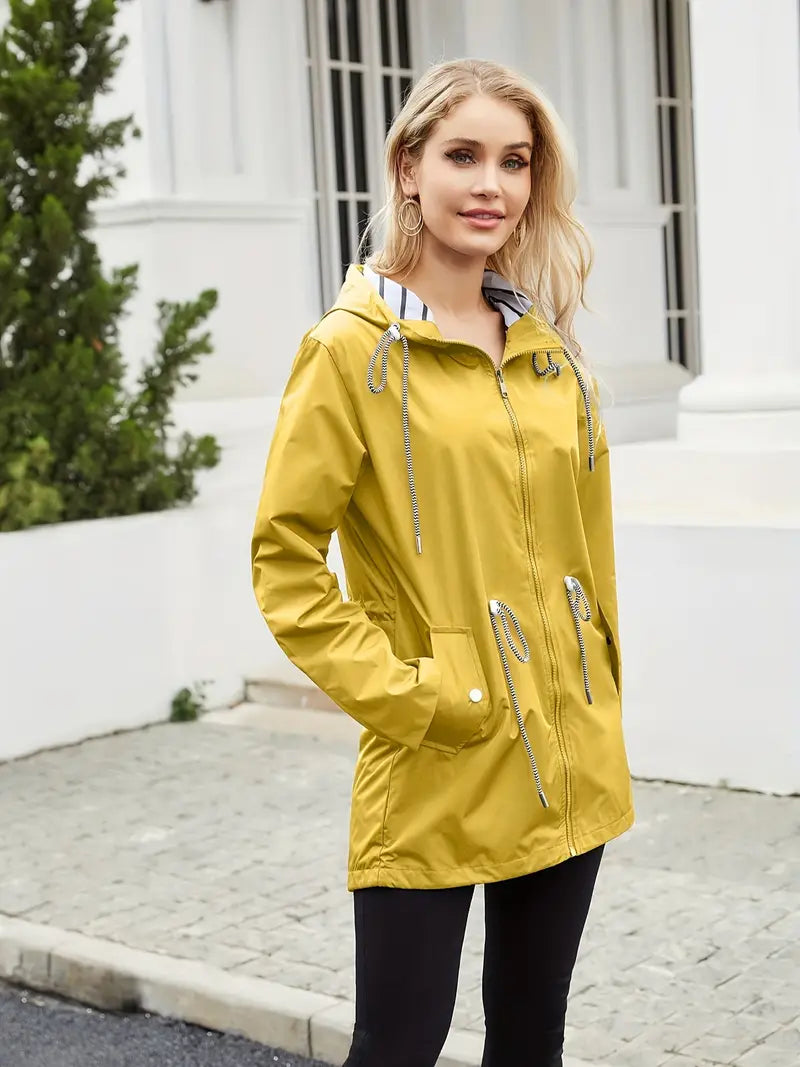 Schicke, wasserabweisende, figurbetonte Regenjacke für Damen